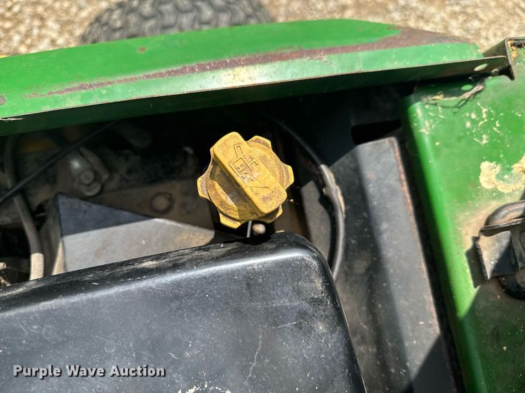 image for item DU9047 1987 John Deere 420 lawn mower