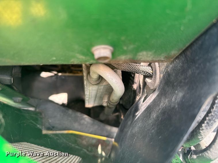 image for item DU9047 1987 John Deere 420 lawn mower