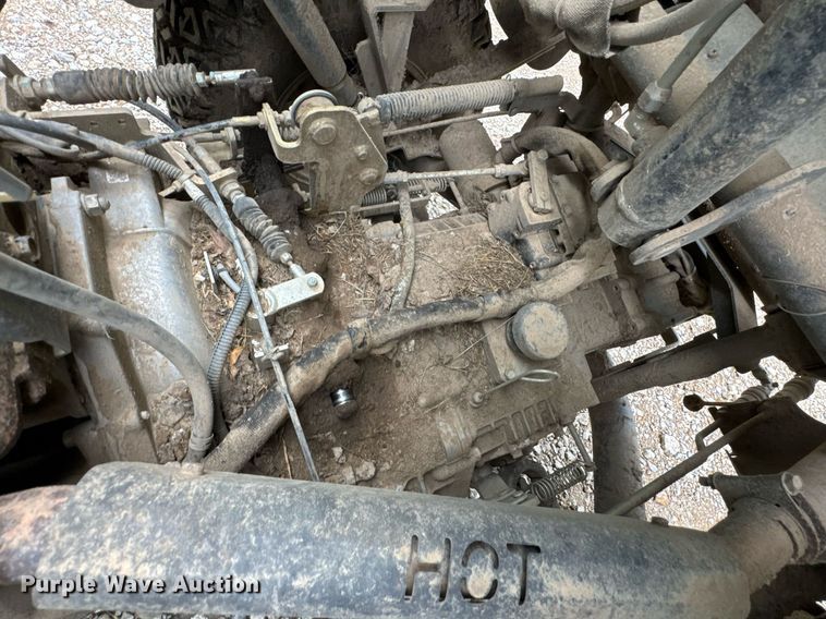 image for item DU9049 2011 Kubota RTV1100 utility vehicle