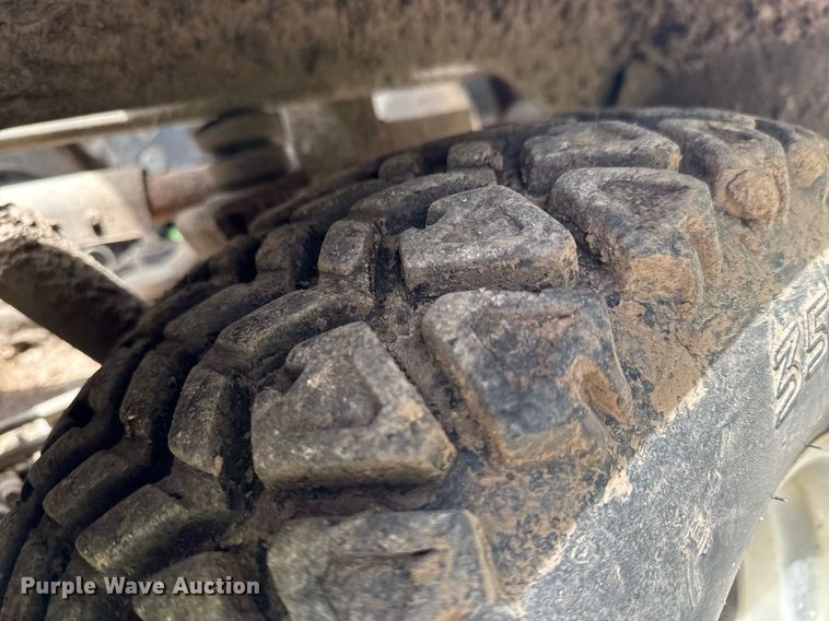 image for item DU9049 2011 Kubota RTV1100 utility vehicle