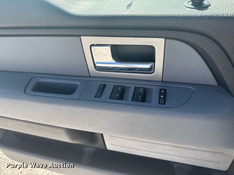 image for item DU9109 2013 Ford F150 XLT SuperCrew pickup truck