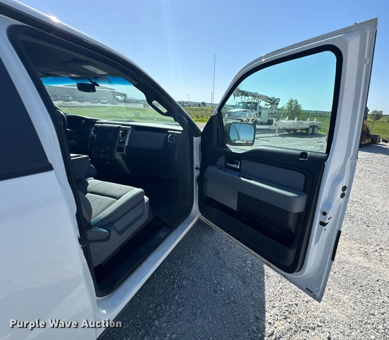 image for item DU9109 2013 Ford F150 XLT SuperCrew pickup truck