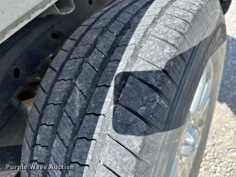 image for item DU9109 2013 Ford F150 XLT SuperCrew pickup truck