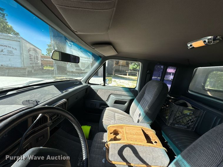 image for item DU9144 1990 Ford F250 XLT Lariat SuperCab pickup truck