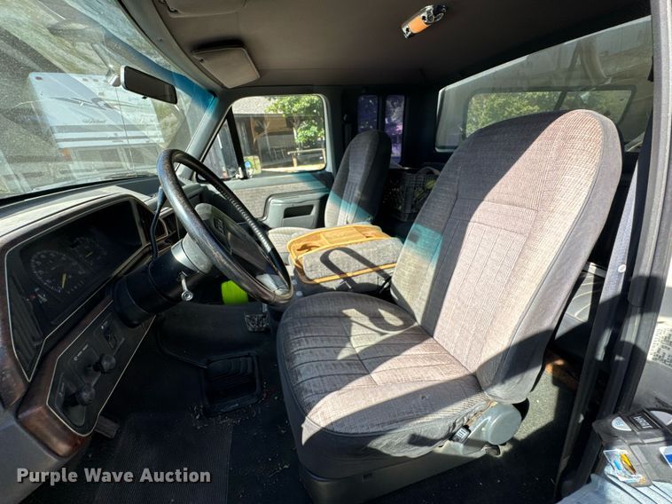 image for item DU9144 1990 Ford F250 XLT Lariat SuperCab pickup truck