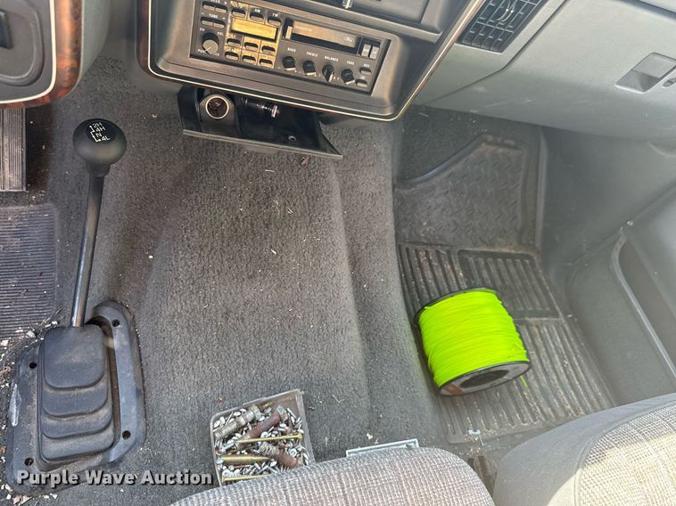 image for item DU9144 1990 Ford F250 XLT Lariat SuperCab pickup truck