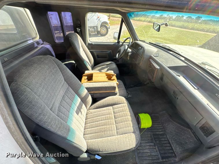 image for item DU9144 1990 Ford F250 XLT Lariat SuperCab pickup truck