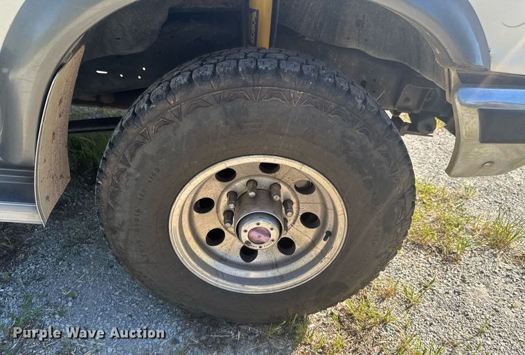 image for item DU9144 1990 Ford F250 XLT Lariat SuperCab pickup truck