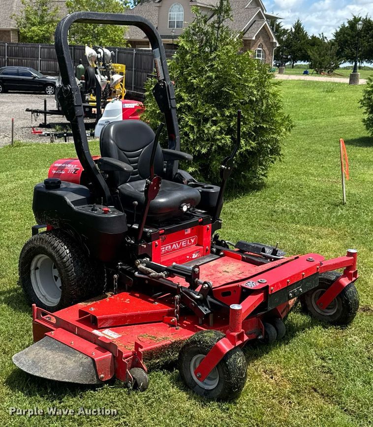 image for item DU9163 Gravely 272Z ZTR lawn mower