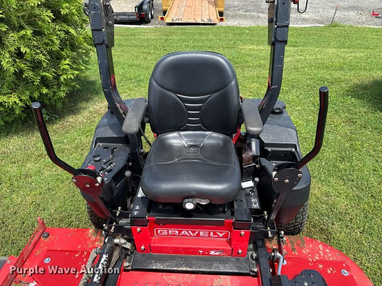 image for item DU9163 Gravely 272Z ZTR lawn mower