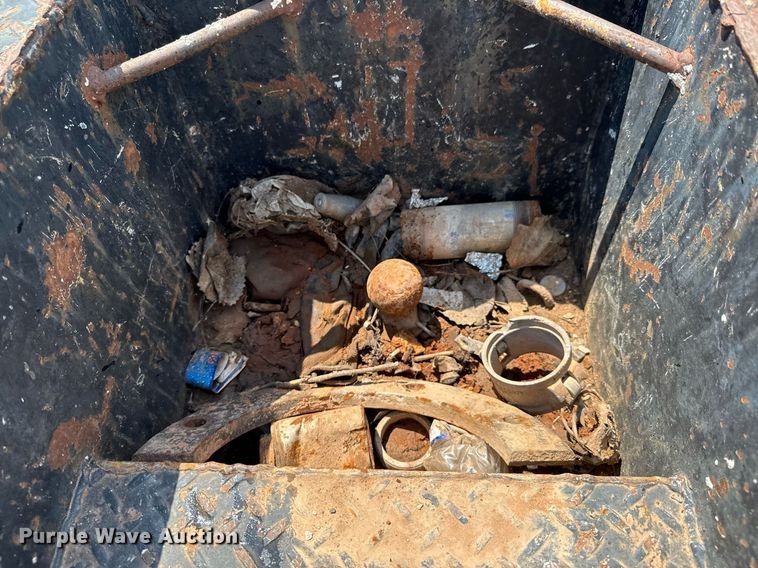 image for item DU9740 1992 GMC C7 flatbed truck