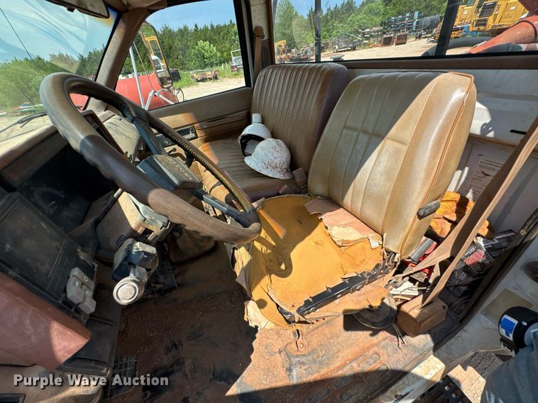 image for item DU9740 1992 GMC C7 flatbed truck