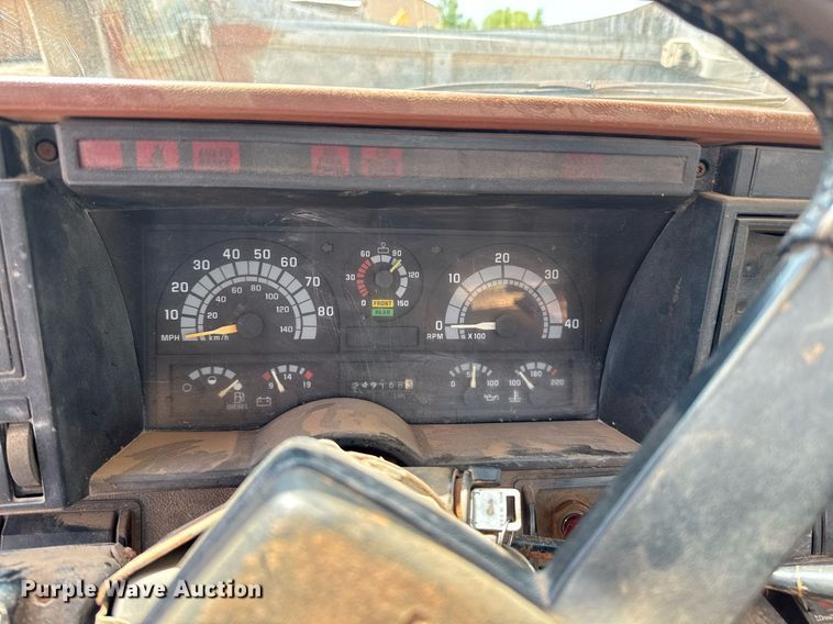 image for item DU9740 1992 GMC C7 flatbed truck