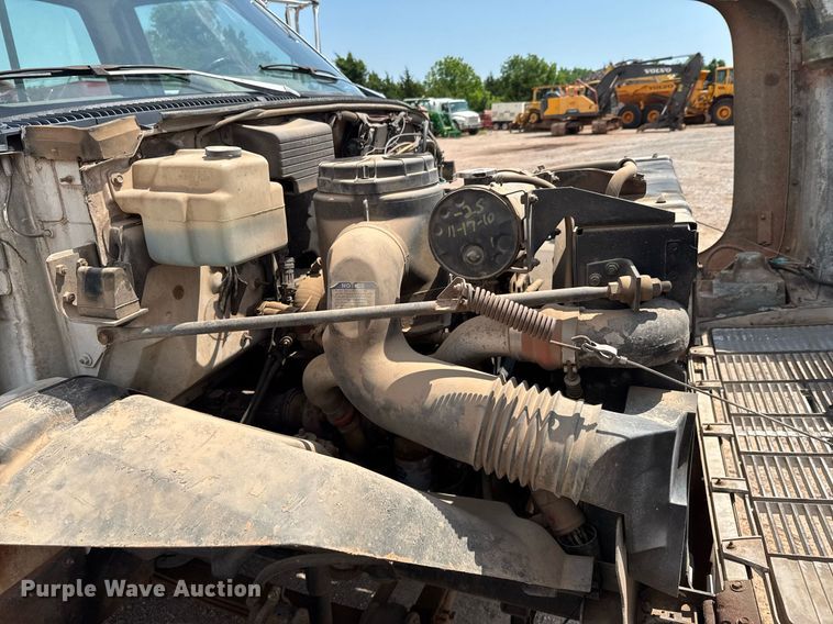 image for item DU9740 1992 GMC C7 flatbed truck