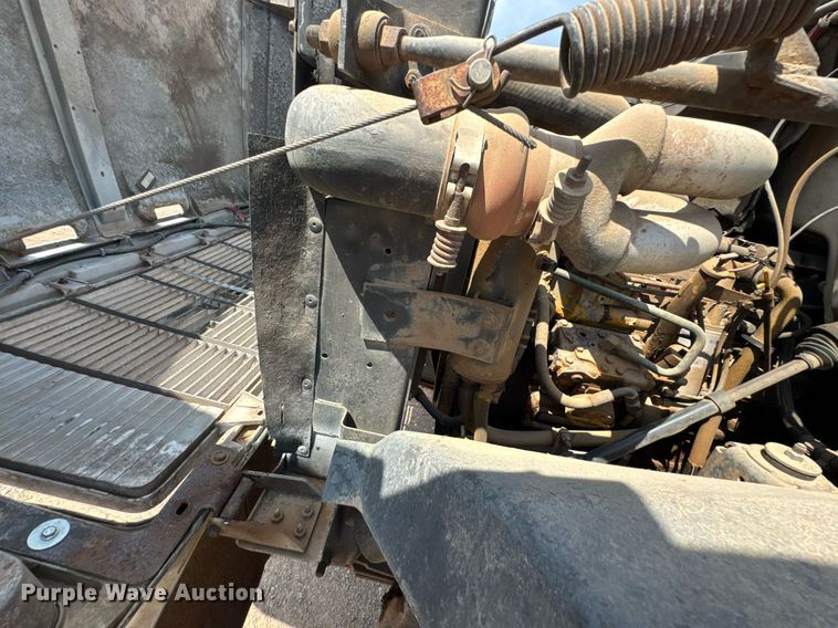 image for item DU9740 1992 GMC C7 flatbed truck