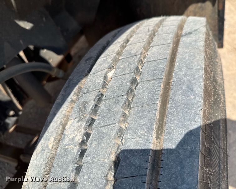 image for item DU9740 1992 GMC C7 flatbed truck