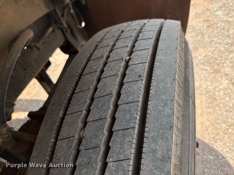 image for item DU9740 1992 GMC C7 flatbed truck