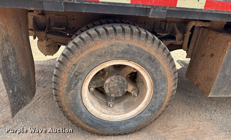 image for item DU9740 1992 GMC C7 flatbed truck