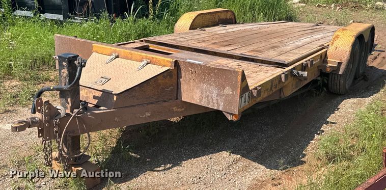 image for item DU9743 2013 Rice & Woolard Mfg. tilt deck equipment trailer