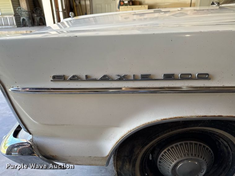 image for item DV2591 1965 Ford Galaxy 500 convertible