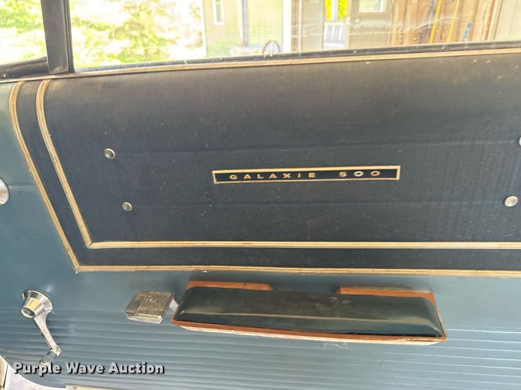 image for item DV2591 1965 Ford Galaxy 500 convertible