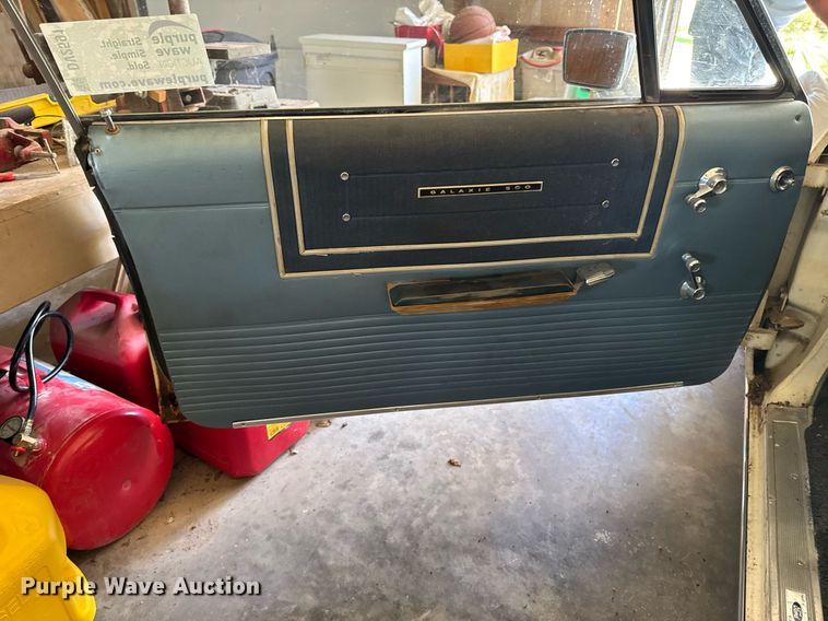 image for item DV2591 1965 Ford Galaxy 500 convertible