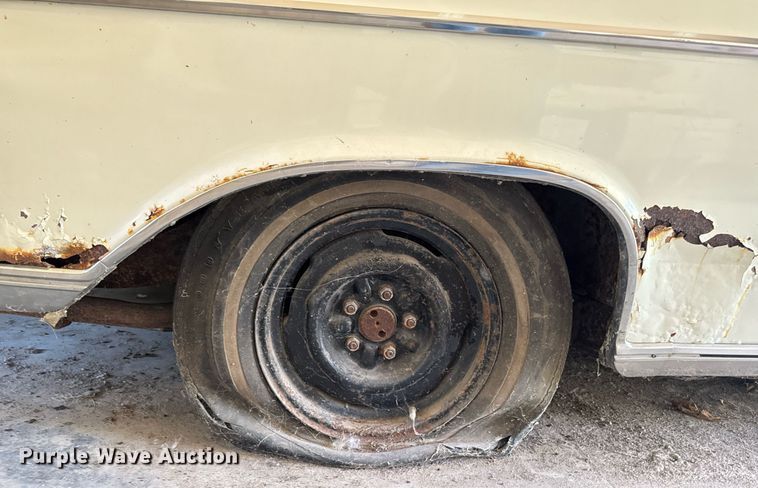 image for item DV2591 1965 Ford Galaxy 500 convertible