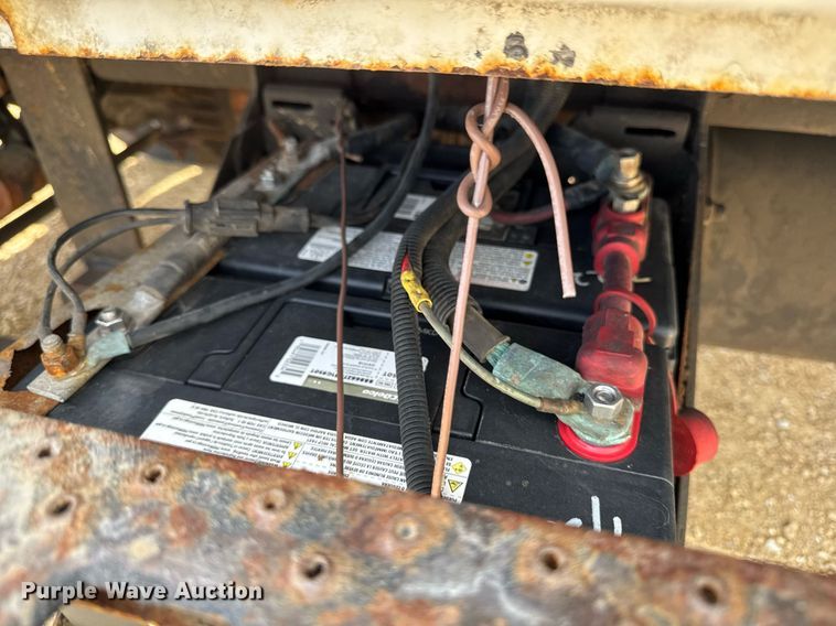 image for item DV2650 2000 Ford F650 Super Duty bucket truck