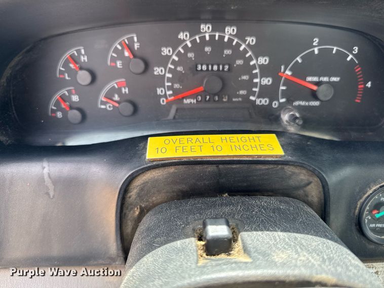 image for item DV2650 2000 Ford F650 Super Duty bucket truck