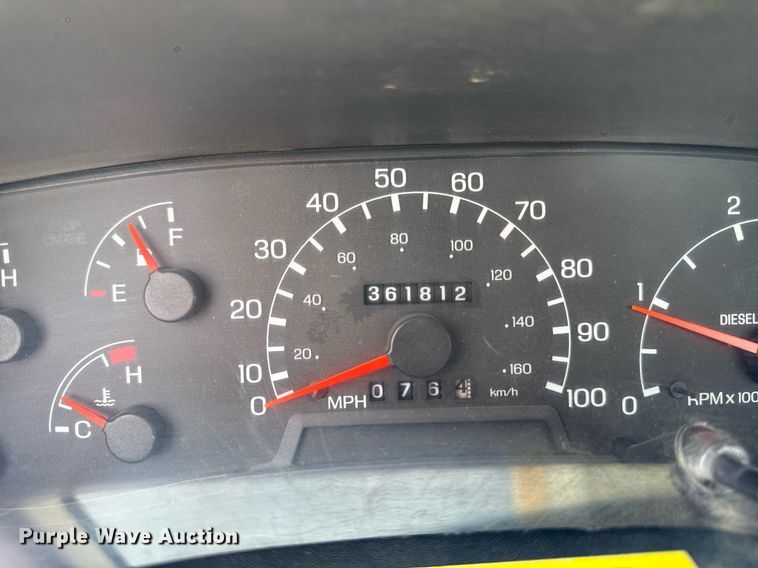 image for item DV2650 2000 Ford F650 Super Duty bucket truck