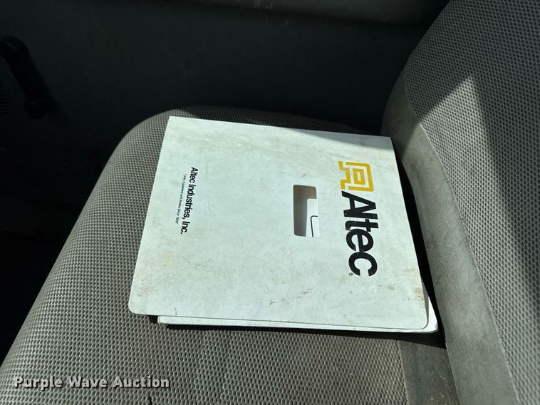 image for item DV2650 2000 Ford F650 Super Duty bucket truck