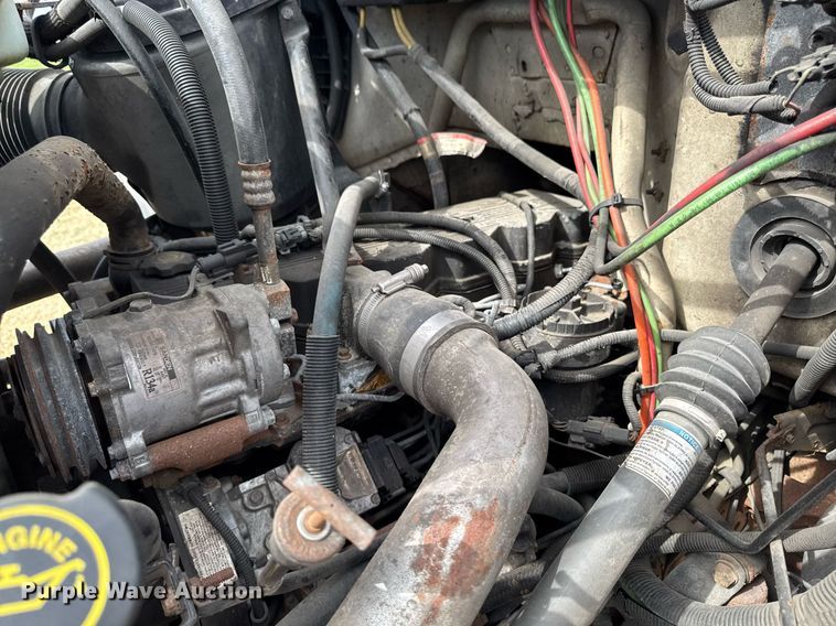 image for item DV2650 2000 Ford F650 Super Duty bucket truck