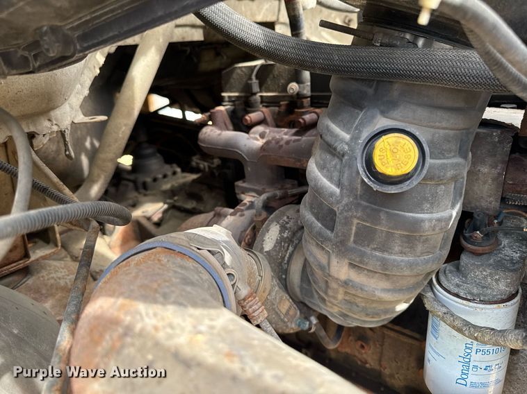 image for item DV2650 2000 Ford F650 Super Duty bucket truck