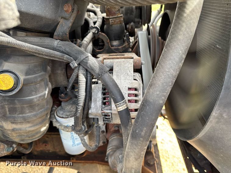 image for item DV2650 2000 Ford F650 Super Duty bucket truck