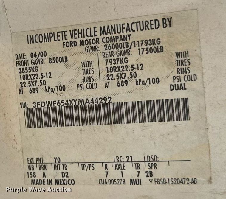 image for item DV2650 2000 Ford F650 Super Duty bucket truck