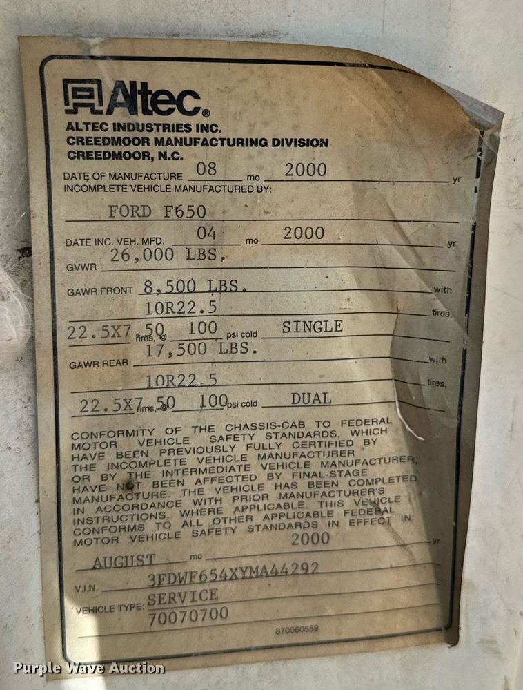 image for item DV2650 2000 Ford F650 Super Duty bucket truck