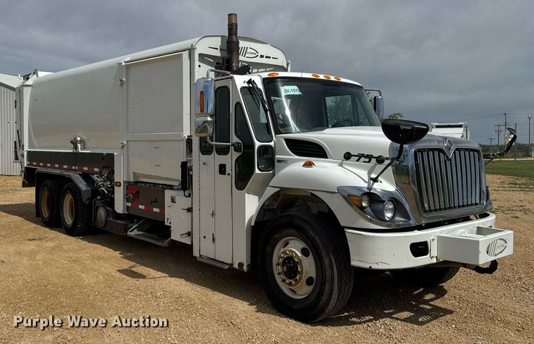 image for item DV2651 2012 International 7400 work star refuse truck