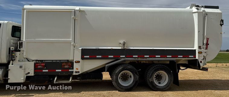 image for item DV2651 2012 International 7400 work star refuse truck
