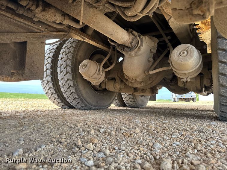 image for item DV2651 2012 International 7400 work star refuse truck