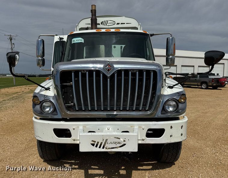 image for item DV2651 2012 International 7400 work star refuse truck