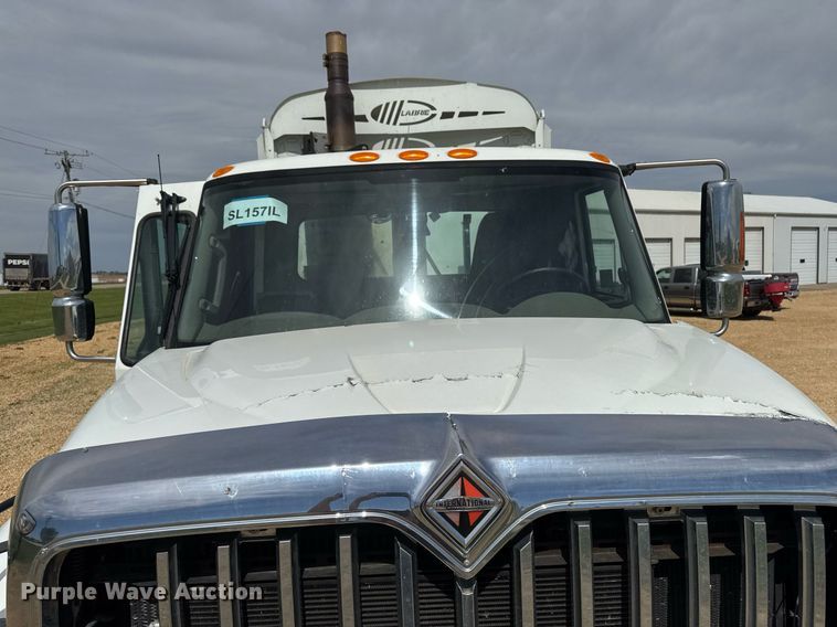 image for item DV2651 2012 International 7400 work star refuse truck