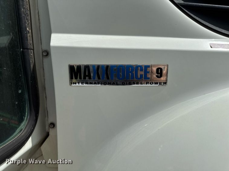 image for item DV2651 2012 International 7400 work star refuse truck