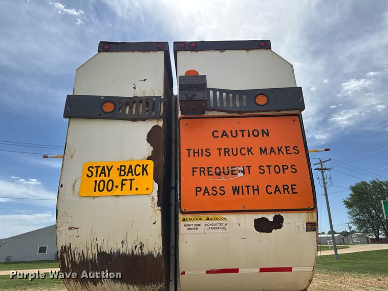 image for item DV2651 2012 International 7400 work star refuse truck