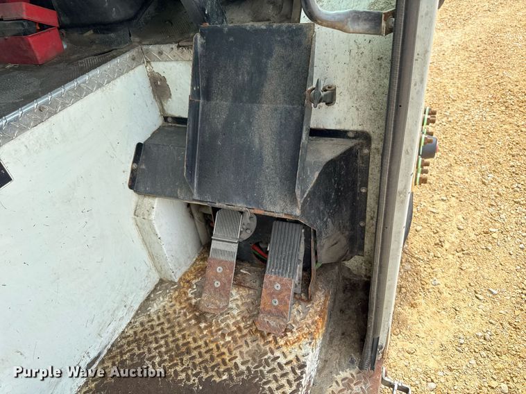 image for item DV2651 2012 International 7400 work star refuse truck