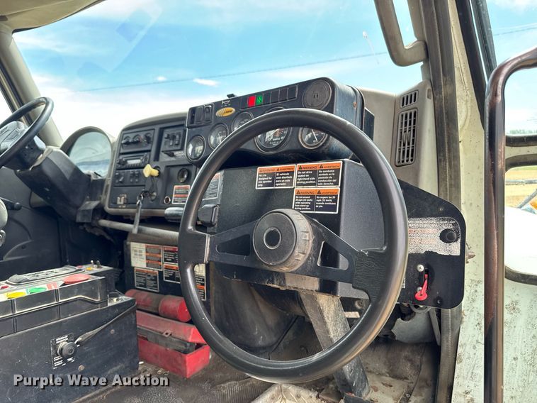 image for item DV2651 2012 International 7400 work star refuse truck