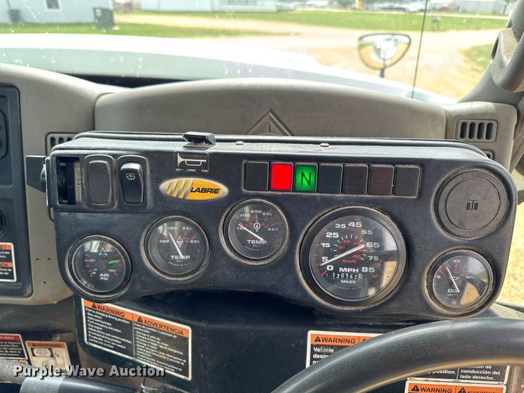 image for item DV2651 2012 International 7400 work star refuse truck