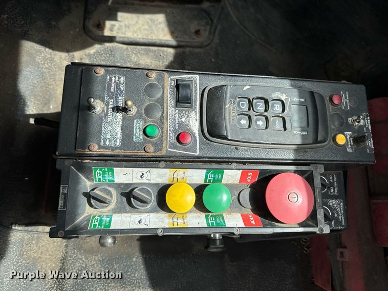 image for item DV2651 2012 International 7400 work star refuse truck