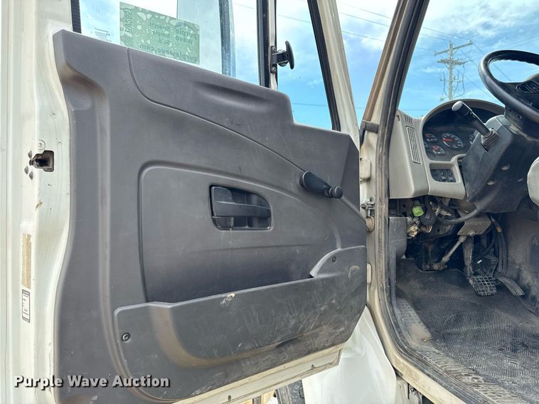 image for item DV2651 2012 International 7400 work star refuse truck