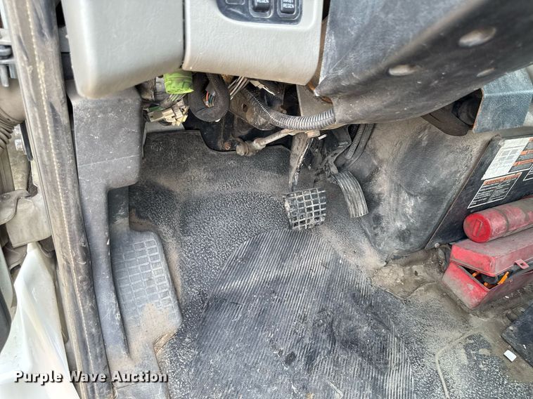 image for item DV2651 2012 International 7400 work star refuse truck