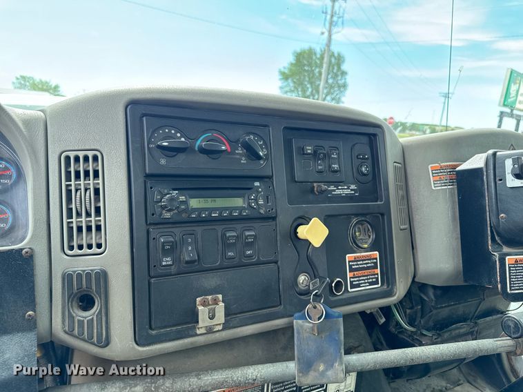 image for item DV2651 2012 International 7400 work star refuse truck